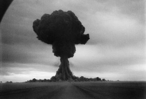 атомный взрыв