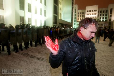Настолько жесткого и бессмысленного избиения огромной массы народа в Минске еще не было 