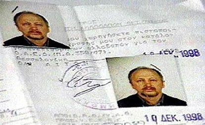 В Грецию Владимир Татаренков въехал по фальшивому паспорту. Источник:  НТВ