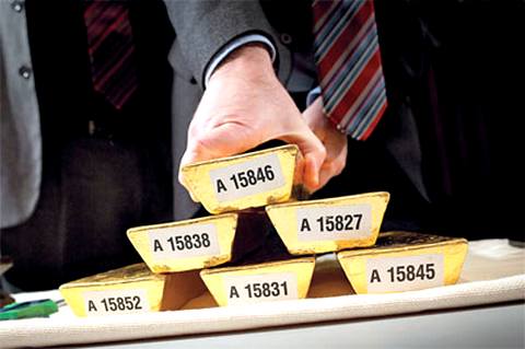 Ни платина, ни палладий, ни серебро не способны затмить блеск золота, на рост цены которого инвесторы рассчитывают уже в 2014 году