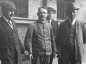 Идя на казнь, Франц Харман (на фото - в центре)не просто не раскаялся в содеянном, а радовался тому, что совершил. Он считал, что таким образом оставил память о себе