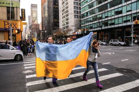 Манхэттен.Украинцы, живущие в Нью-Йорке, не стремятся в ЕС, просто поддерживают соотечественников, стоящих на евромайдане