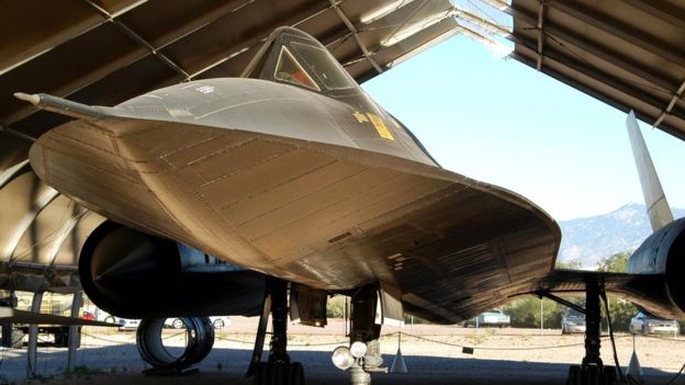 Из-за опасения встретиться с МиГ-25 американские самолеты-шпионы SR-71 Blackbird в течение нескольких лет не летали над территорией СССР