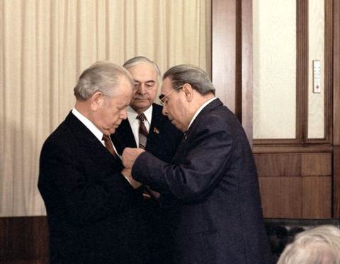 Брежнев (справа) и его «преемник» Кириленко