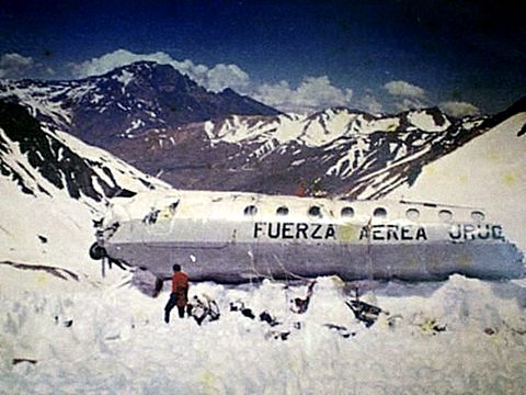 Фюзеляж самолета Fairchild FH-227D, на котором летела команда Old Christians Club. Фото: Andrés Figueroa Zurita, panoramio.com