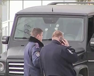 Видео с камер наблюдения, запечатливших расстрел мэра Симеиза Кирилла Костенко