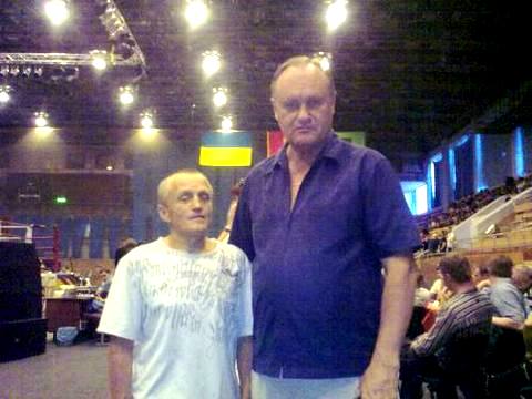 Николай Войтюк - слева. Фото: http://ligabox.at.ua 