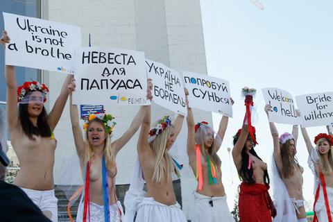 Активистки женского движения Femen недовольны репутацией Украины как объекта секс-туризма