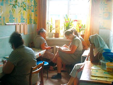 Та самая комната, где старушки чифирят и сплетничают. фото: Ева Меркачева