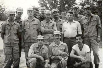 Бойцы первого состава группы спецназа КГБ СССР «Зенит». Третий слева стоит — перебежчик Потеев  