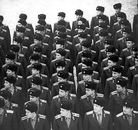 С 1956 года поступление в школы милиции освобождало от прохождения срочной службы в армии Фото: РИА НОВОСТИ