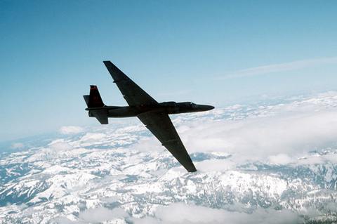 Тренировочный полет U-2 над Калифорнией. В этом штате располагалась основная база американских самолетов-разведчиков — Биль. Кроме нее, существовали еще четыре дополнительных, размещенных в разных концах света. Фото: SMSGT Rose Reynolds, U.S. Air Force