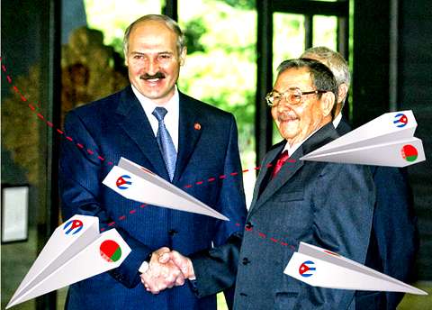 Александр Лукашенко и Рауль Кастро на саммите Движения неприсоединения. Гавана, 2006 г.