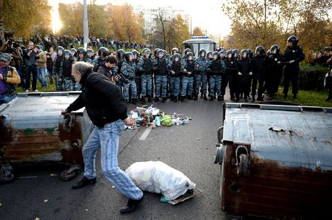 «Народный сход» в Бирюлеве вылился в массовые беспорядки