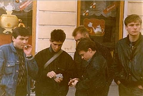 Фото: Игра в шмен на Невском, начало 80-х
