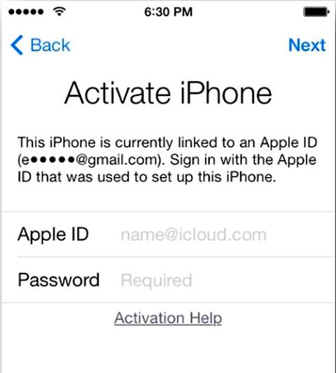 Блокировка iPhone (изображение: apple.com).
