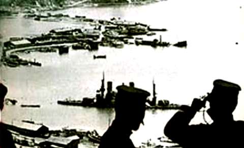 Медаль «В память русско-японской войны». После капитуляции: японские офицеры в Порт-Артуре