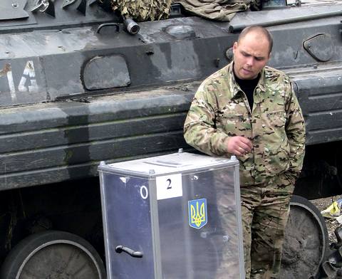 Военным под Донецком не дали проголосовать