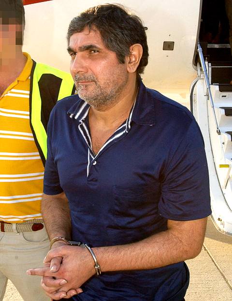 Криминальный авторитет Захарий Калашов по кличке Шакро-молодой после ареста в Испании. 11 июня 2006 года