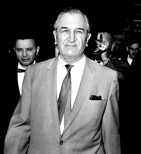 Джозеф «Джузеппе» Бонанно — основатель одноименного криминального клана в Нью-Йорке. 1960-е годы