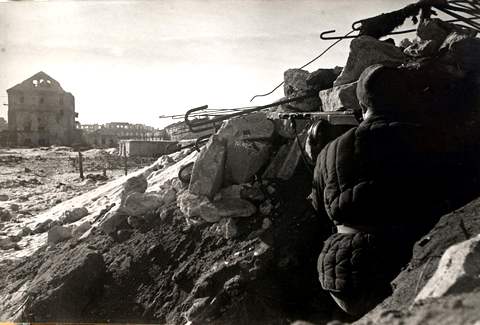 1942 год. Сталинград.  COLLECTION LASKI/EAST NEWS