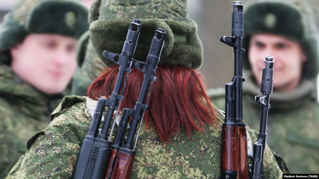 Как женщин в российской армии склоняют к сожительству с командирами: 