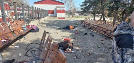 Річниця ракетної атаки російських загарбників на залізничний вокзал у Краматорську: чи покарають винних
