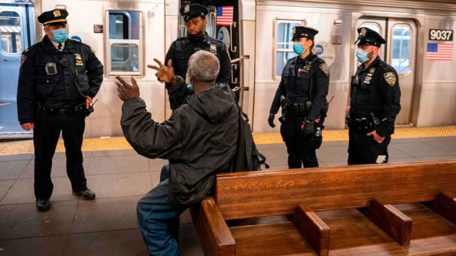 Из-за пандемии нью-йоркские полицейские решили не тратить время на мелкие правонарушения