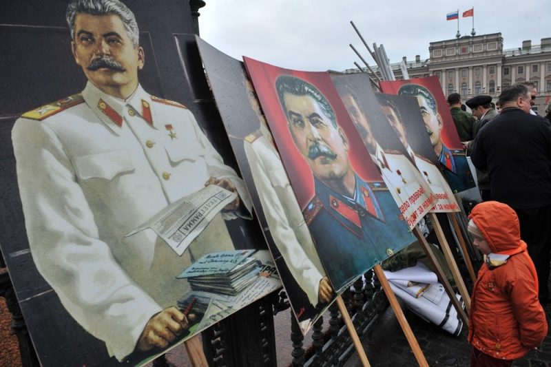 Сталин передает германскому правительству предложение о мире
