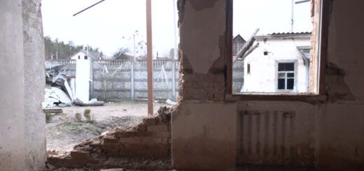 Зруйнований будинок Ольги Іваненко, село Мощун