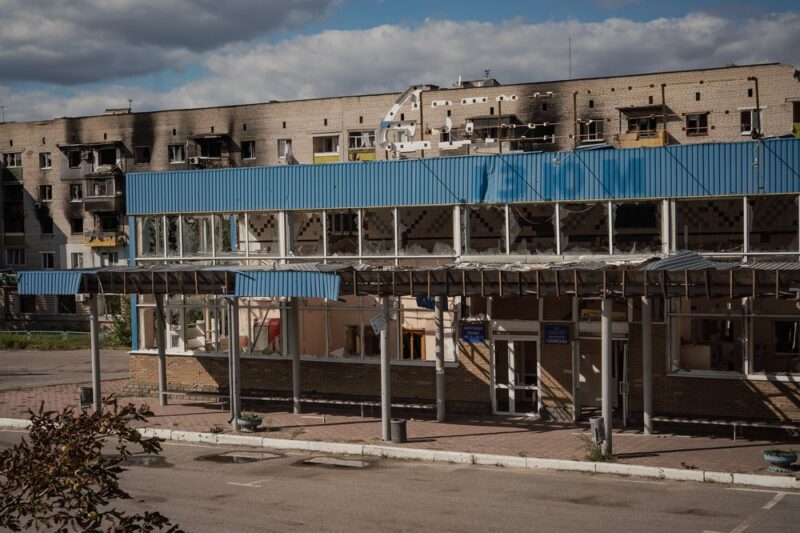 Автовокзал в Ізюмі, біля якого викинули побитого чоловіка. Фото: Данило Павлов