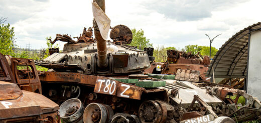 Російські загарбники втратили в Україні майже 90% танків