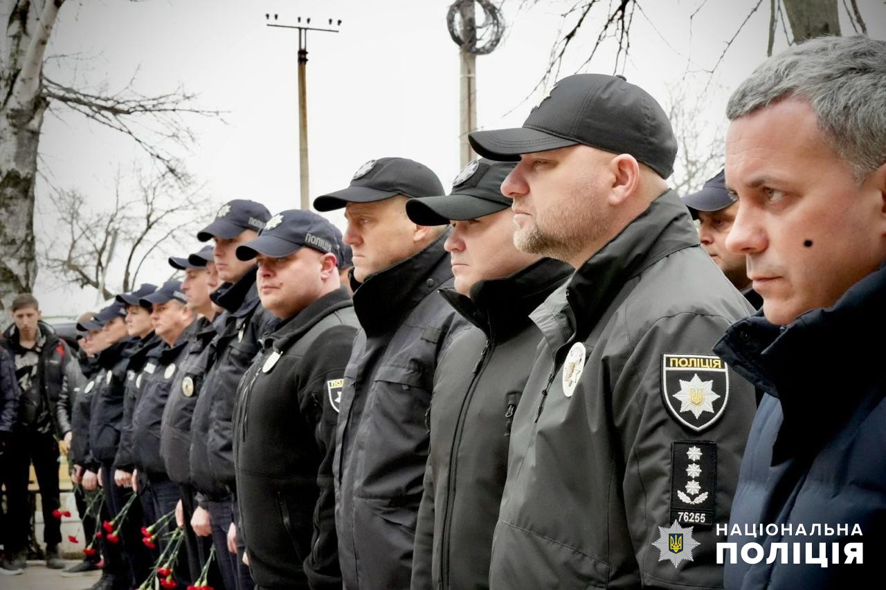 на одещині вшанували пам’ять поліцейського юрія коваша, який загинув, захищаючи україну