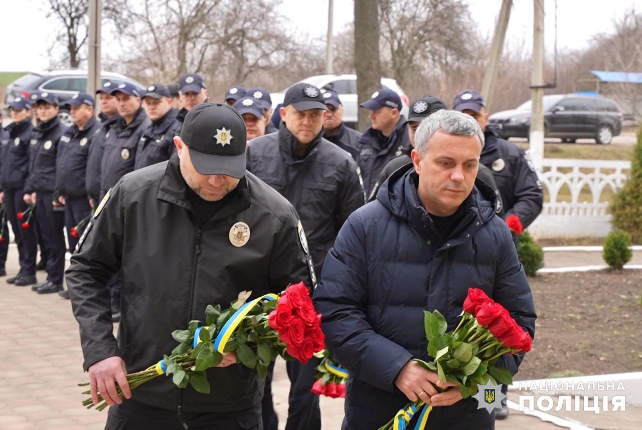 на одещині вшанували пам’ять поліцейського юрія коваша, який загинув, захищаючи україну