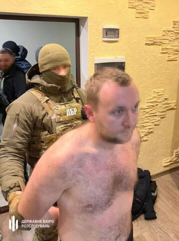 Оголошений раніше у розшук Роман Гринкевич після затримання в Одесі, 22 січня 2024 року (фото ДБР) 