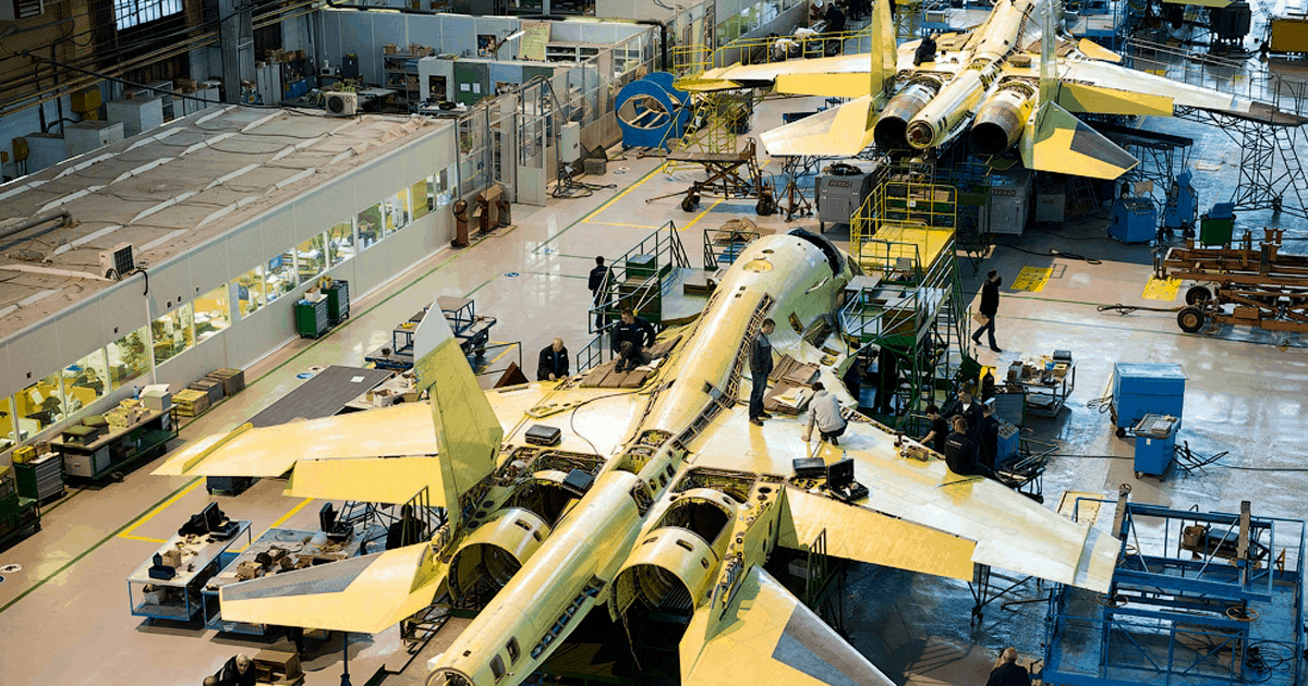 Виробництво військових літаків у РФ