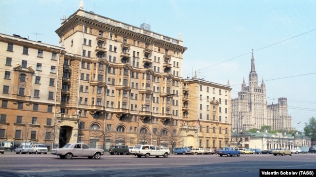 Будівля посольства США у тодішньому СРСР. Москва, 1987 рік