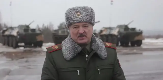  Лукашенко, військова форма 