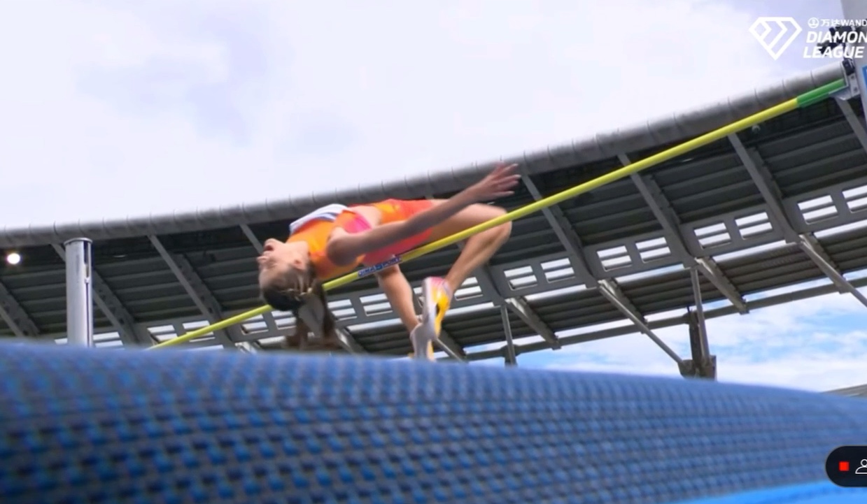 Ярослава Магучіх встановила новий світовий рекорд у стрибках у висоту який тримався 37 років (відео)