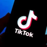 За даними опитування, користувачі TikTok часто мають інший погляд на зовнішню політику, ніж ті, хто отримує інформацію із класичних ЗМІ та інших соцмереж. Фото: CFOTO/picture alliance