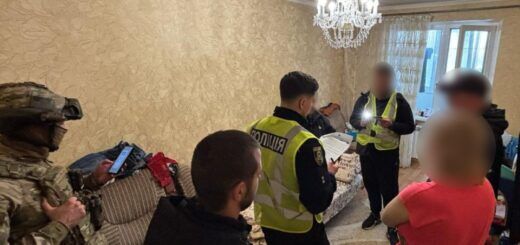 У 2004 році пʼяний мерзотник побив та зґвалтував 13-річну дівчину, нарешті його спіймали