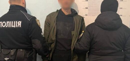 Поліція завершила розслідування у справі щодо вбивства жителя селища Королево: обвинуваченому загрожує до 15 років увʼязнення