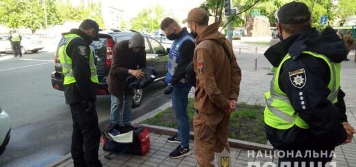 Як громадянам взаємодіяти з поліцією під час війни та які права вона має