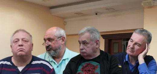 Як судять суддів-хабарників. Антикорсуд почав слухати справу колишніх служителів феміди
