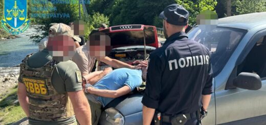 На Прикарпатті "провідник" за $6 тис. показав ухилянту "шлях до Румунії", але сам тепер сидітиме