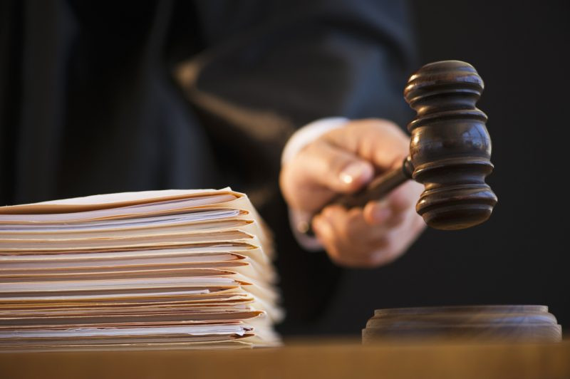 63 справи щодо війни за якими варто стежити цього тижня: військовий розклеював проросійські листівки та “безнадійно хворі на русофобію”