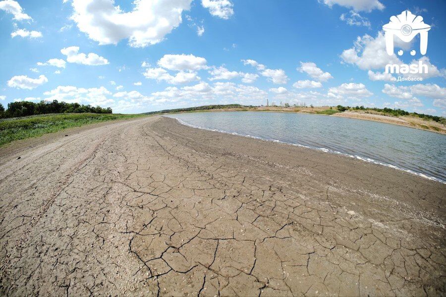 Водосховища показують дно. Як Росія зруйнувала водну інфраструктуру Донбасу та звинуватила Україну