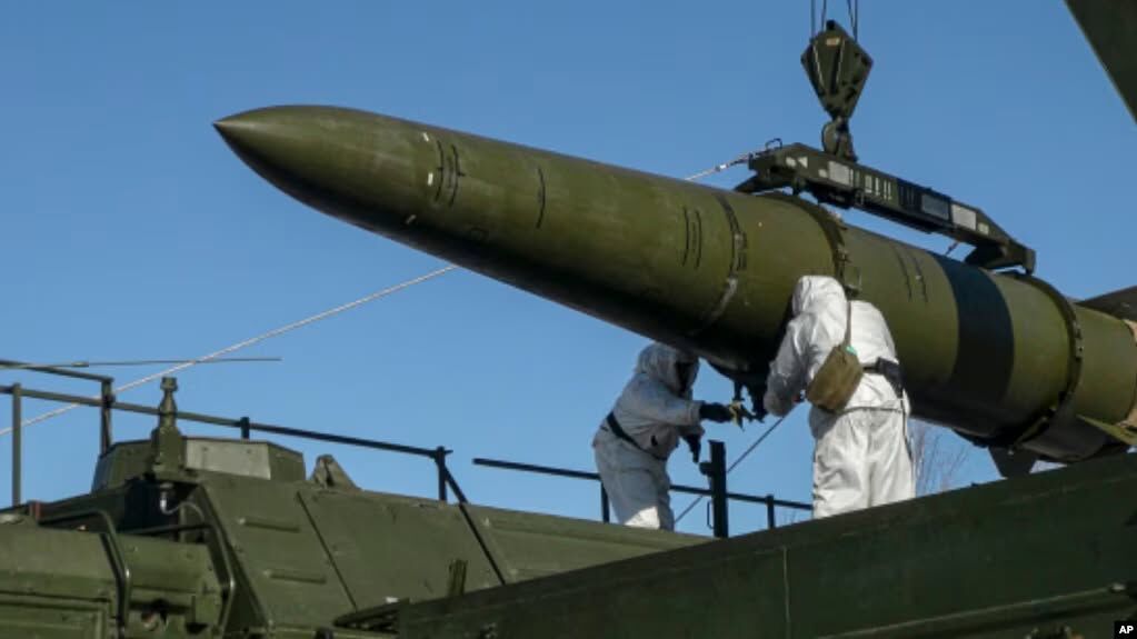Як режим Лукашенка розміщує ядерну зброю Росії на своїй території