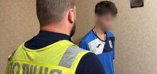 "Героїчний" заробіток: викрили шахраїв, що збирали донати від імені Героя України