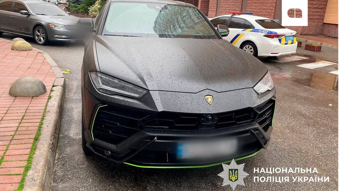 Фото Lamborghini Urus 2020